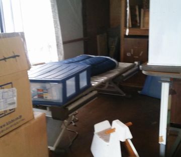 文京区本駒込で老人ホーム施設入居に伴う戸建て物件片付け｜介護ベッド電動ベッド廃棄処分