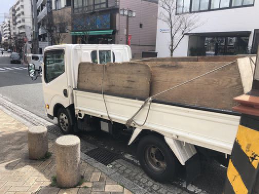 旅行から帰ったら自宅にウジ虫害虫大量発生！横浜ゴミ屋敷緊急解決！