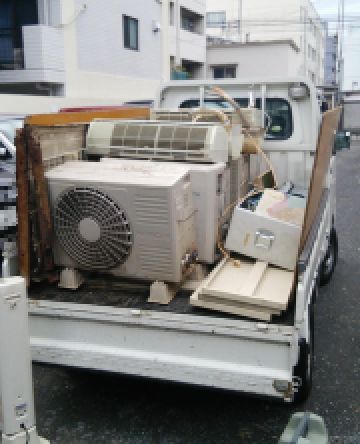 取り外したエアコン家電