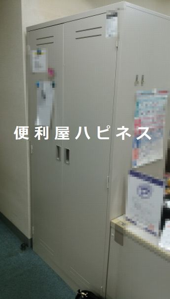 新宿区西新宿オフィス用ロッカー廃棄処分