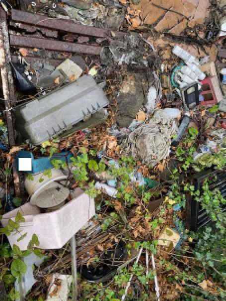 実家空き家お庭ベランダ片付け