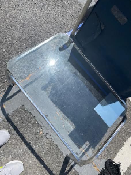 ガラステーブル