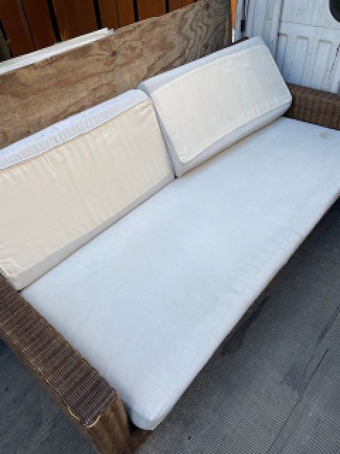 江戸川区北小岩３人掛けソファー家具回収事例