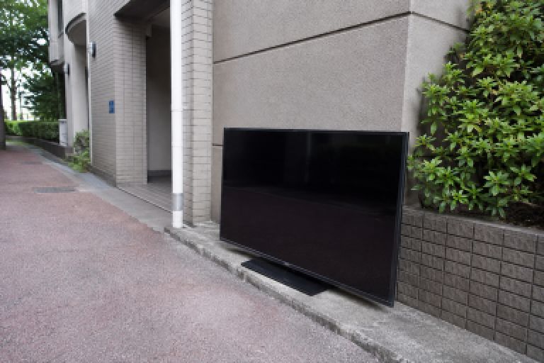 液晶テレビ