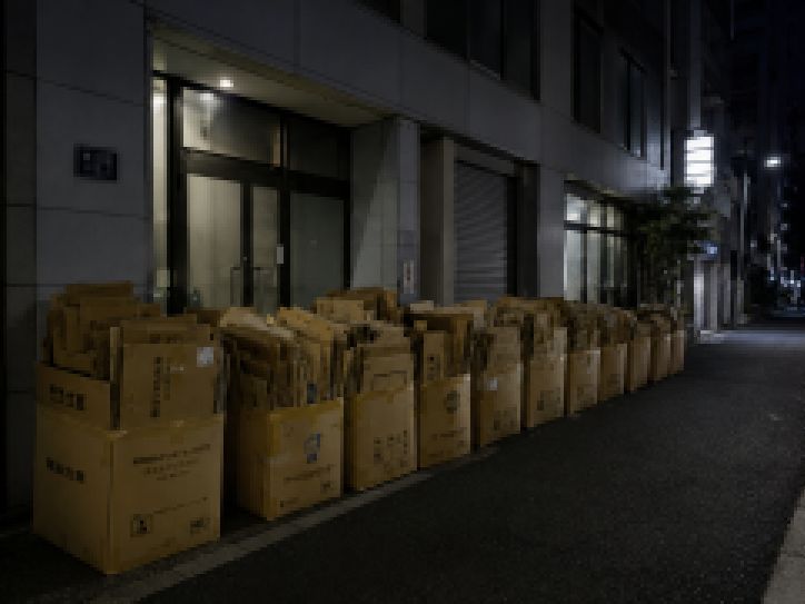 ダンボール